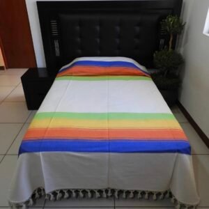 Colcha Artesanal Todo Natural Arcoíris– Disponible en 4 tamaños