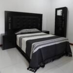 Colcha Artesanal Negro con Natural – Disponible en 4 tamaños