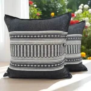Par de Fundas Artesanales para Cojín – 50 × 50 cm, Negro con Natural (Grecas)