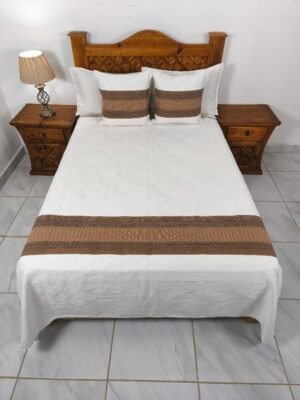 Juego de Colcha Artesanal con Cojines y Fundas – Algodón Todo Natural Detalles en cafés.