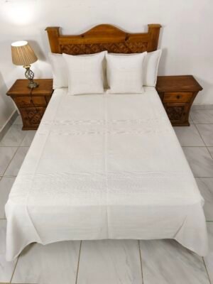 Juego de Colcha Artesanal con Cojines y Fundas – Algodón Todo Natural